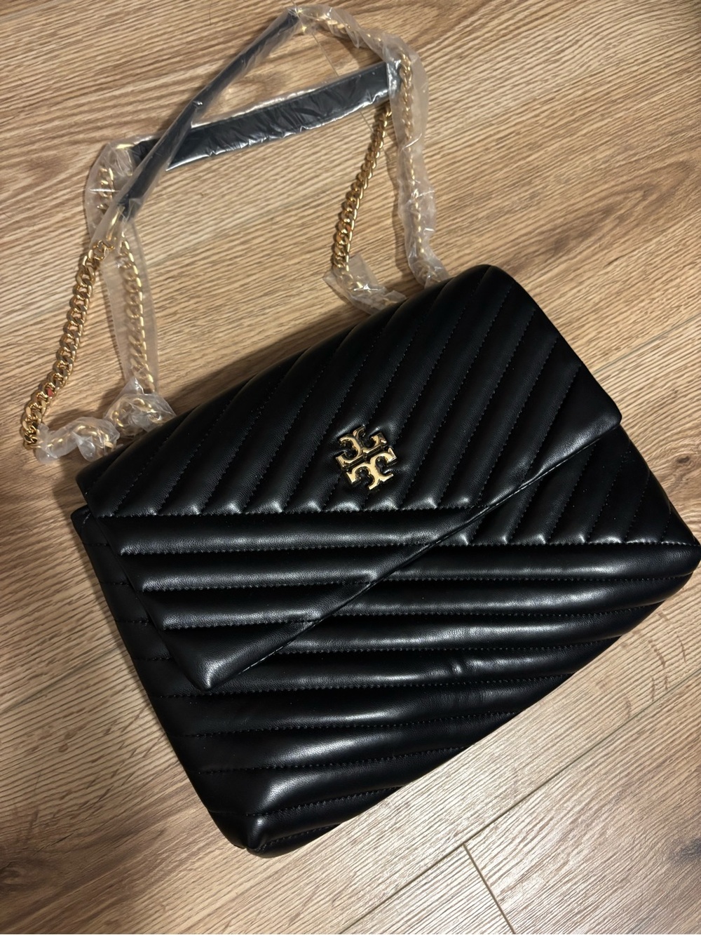 TT Black Quilted Chevron gold Chain Shoulder Bag with logo